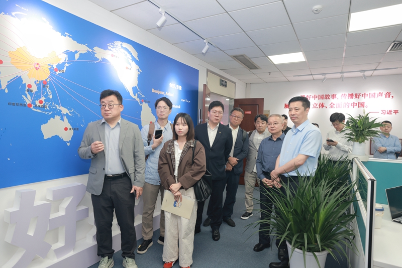 韩国主流媒体代表团一行参访安徽新媒体集团